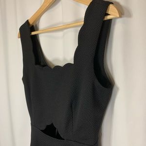 Black dress scallop neck waist cutout medium